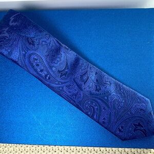 Hugo Boss Blue Paisley Men's Tie